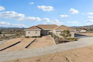 21972 Ocotillo Way, Apple Valley, CA 92308 - Photo 2