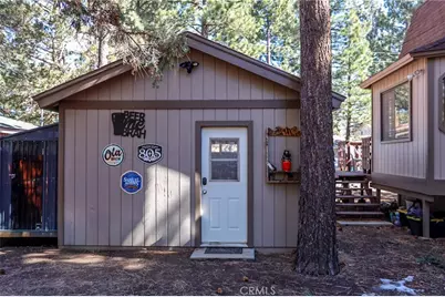 875 D Lane, Big Bear City, CA 92314 - Photo 4
