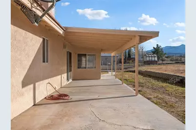 9550 Riggins, Phelan, CA 92371 - Photo 32
