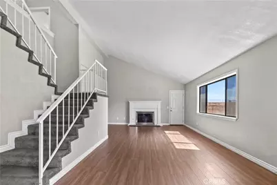 12207 Merrod, Victorville, CA 92395 - Photo 6