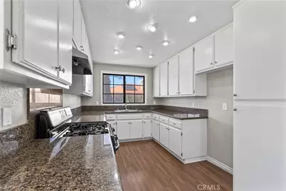 12207 Merrod, Victorville, CA 92395 - Photo 32