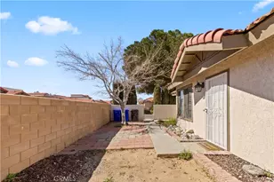 12207 Merrod, Victorville, CA 92395 - Photo 28