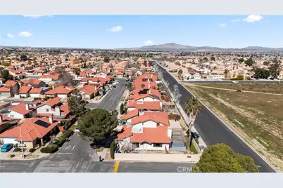 12207 Merrod, Victorville, CA 92395 - Photo 38