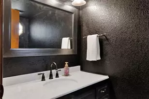 13685 Hidden Valley Rd, Victorville, CA 92395 - Photo 26