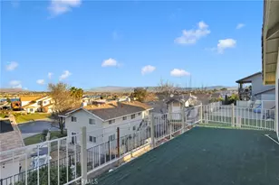 13685 Hidden Valley Rd, Victorville, CA 92395 - Photo 34