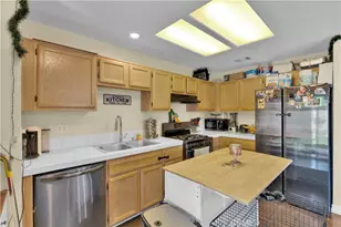 15248 Lynch Ct, Adelanto, CA 92301 - Photo 4