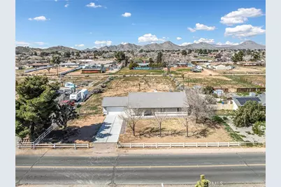 14266 Kiowa, Apple Valley, CA 92307 - Photo 8