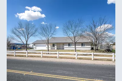 14266 Kiowa, Apple Valley, CA 92307 - Photo 2