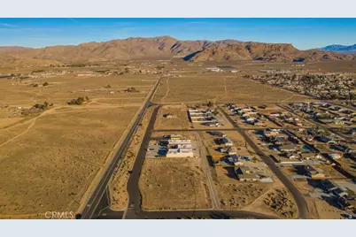 706 Outer Hwy 18, Apple Valley, CA 92307 - Photo 1