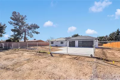 10704 11th Ave., Hesperia, CA 92345 - Photo 34