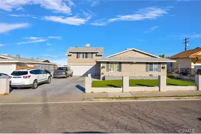 411 McBroom, Barstow, CA 92311 - Photo 2