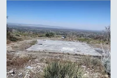 28401 263rd St E, Llano, CA 93544 - Photo 2