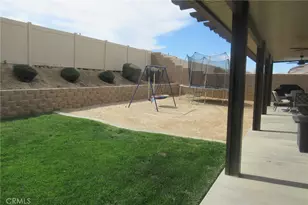14369 Pioneer Way, Victorville, CA 92394 - Photo 26