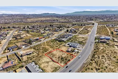 16423 Village Drive, Victorville, CA 92394 - Photo 14