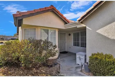 11566 Oak, Apple Valley, CA 92308 - Photo 2