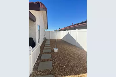 26259 Corona, Helendale, CA 92342 - Photo 16