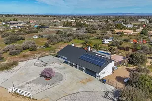 7426 Cedar St, Phelan, CA 92371 - Photo 2