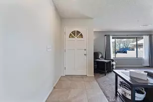 13115 Rolling Ridge, Victorville, CA 92395 - Photo 10