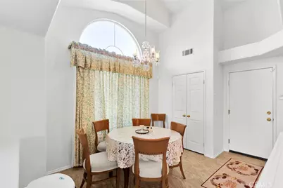 14819 Grasshopper Court, Victorville, CA 92394 - Photo 18