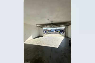 12790 Desert Creek Circle, Victorville, CA 92395 - Photo 22