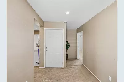 15126 Bluffside Lane, Victorville, CA 92394 - Photo 22