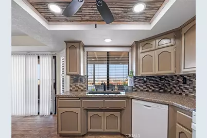 16986 Ocotilla, Apple Valley, CA 92307 - Photo 12