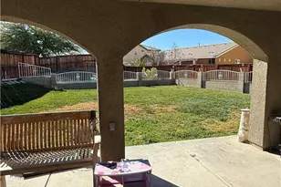 13579 Granite Peak, Victorville, CA 92394 - Photo 12