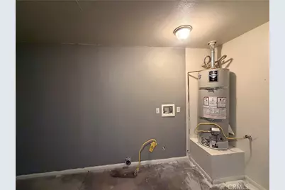 22265 Thunderbird, Apple Valley, CA 92307 - Photo 14