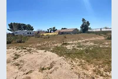 14998 Avon Court, Victorville, CA 92394 - Photo 12