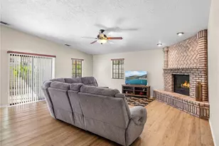 12790 Amberwood Ln, Victorville, CA 92395 - Photo 8