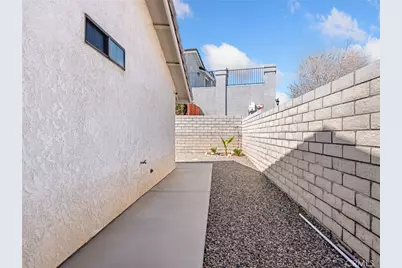 12790 Amberwood Lane, Victorville, CA 92395 - Photo 36
