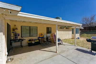 15928 Village Drive, Victorville, CA 92394 - Photo 26