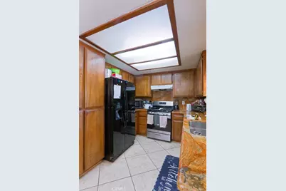 15928 Village Drive, Victorville, CA 92394 - Photo 10