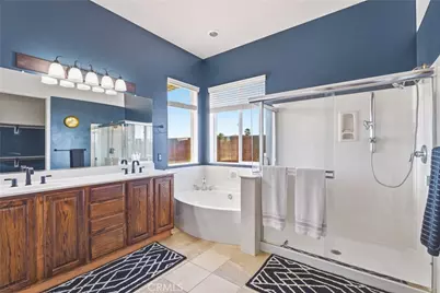 11090 Dandelion Ln, Apple Valley, CA 92308 - Photo 14