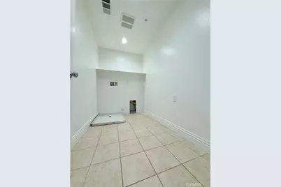 16977 Red Tail, Fontana, CA 92336 - Photo 12