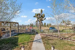 2826 Marco, Phelan, CA 92371 - Photo 30