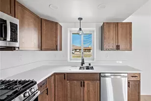 16548 Quinnault, Apple Valley, CA 92307 - Photo 12