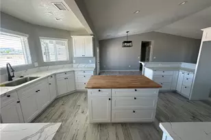 15009 Temecula Rd, Apple Valley, CA 92307 - Photo 16
