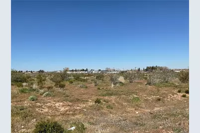 22111 Hesperia Rd, Hesperia, CA 92345 - Photo 10