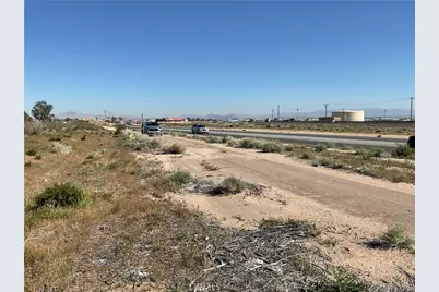 22153 Hesperia Road, Hesperia, CA 92345 - Photo 8