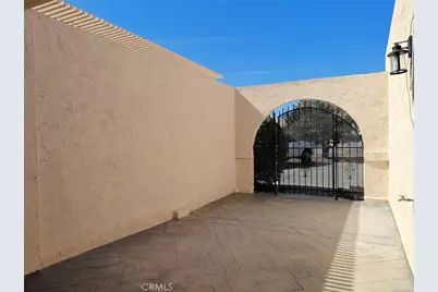 27209 Outrigger #B, Helendale, CA 92342 - Photo 4