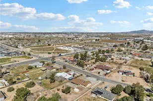 17403 Sultana St, Hesperia, CA 92345 - Photo 4