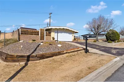 16824 Crestview, Victorville, CA 92395 - Photo 2