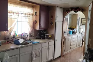 22838 Bear Valley Road, Apple Valley, CA 92308 - Photo 12