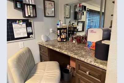 20683 Waalew #B37, Apple Valley, CA 92307 - Photo 8