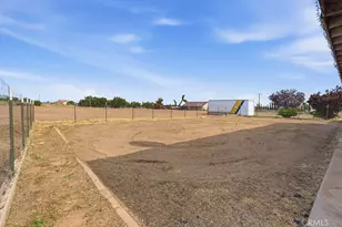 7838 Cataba Rd, Hesperia, CA 92344 - Photo 46