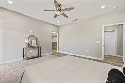 18826 Valencia, Hesperia, CA 92345 - Photo 58