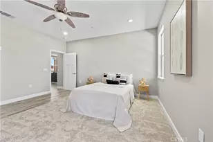 18826 Valencia, Hesperia, CA 92345 - Photo 16