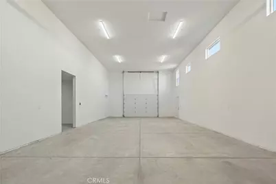 18826 Valencia, Hesperia, CA 92345 - Photo 46