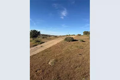 1 Smoke Tree, Oak Hills, CA 92344 - Photo 16